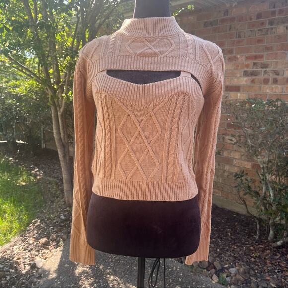 Say What Two Piece Cable-Knit Shrug & Tank Set Sz L - Picture 2 of 7